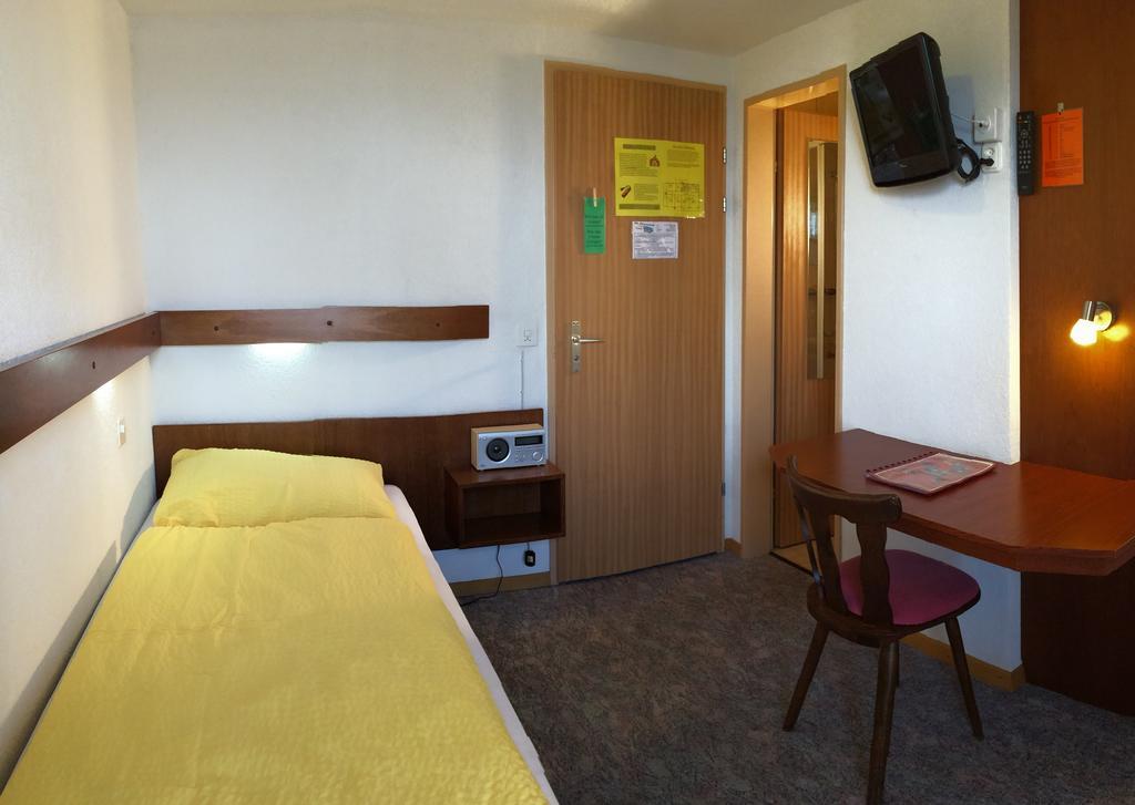 Hotel Zum See Grachen Phòng bức ảnh