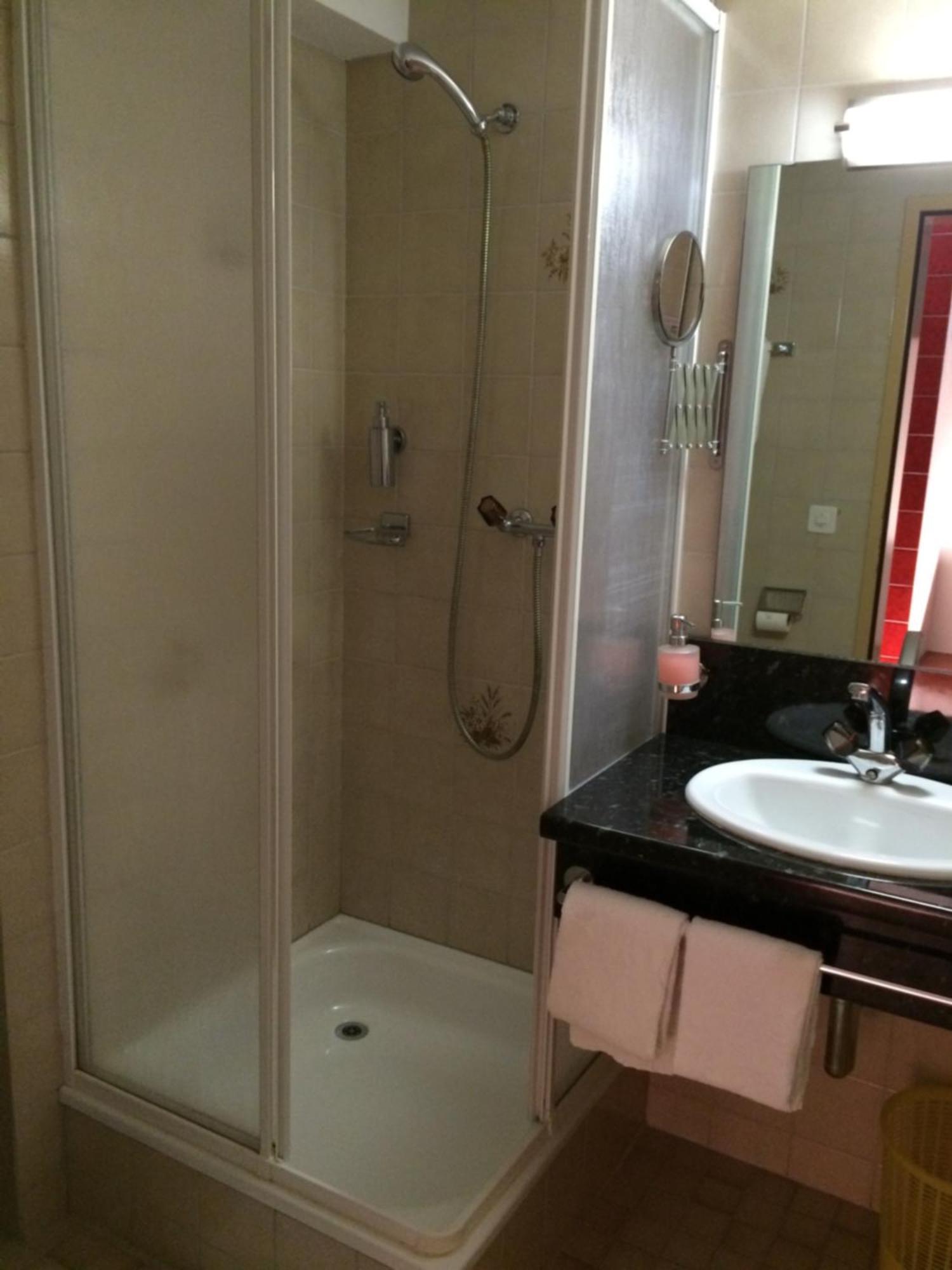 Hotel Zum See Grachen Ngoại thất bức ảnh